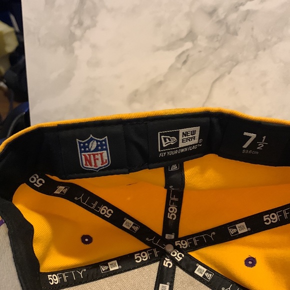 Vikings Fitted Cap - Picture 6 of 6